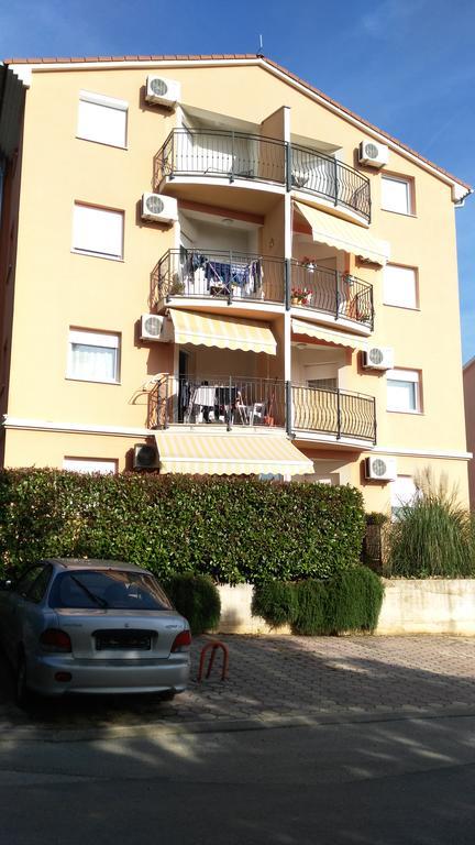Apartment Pula Relax Kültér fotó